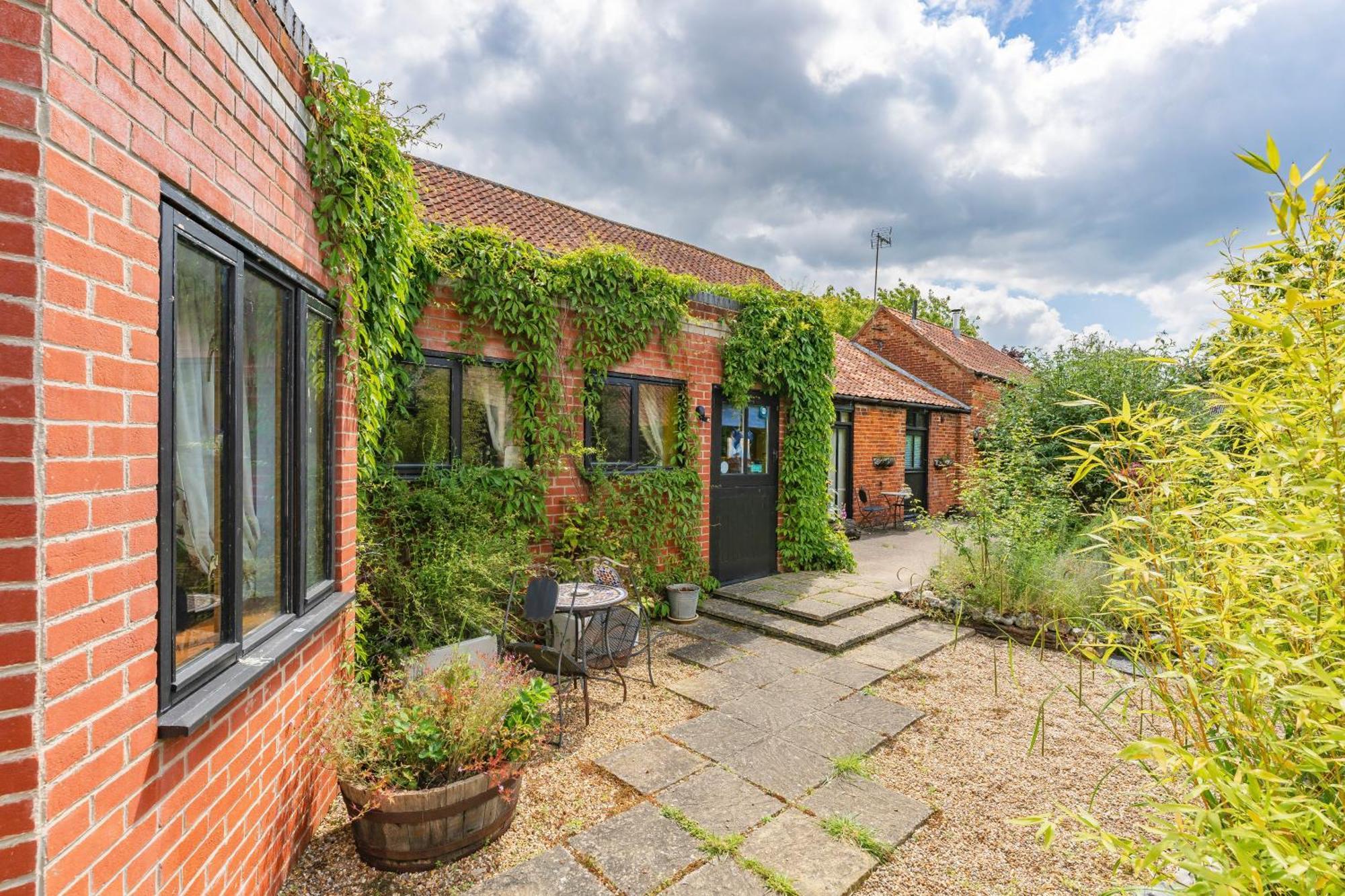 The Orangery - Bnb Suites Thurning  Экстерьер фото
